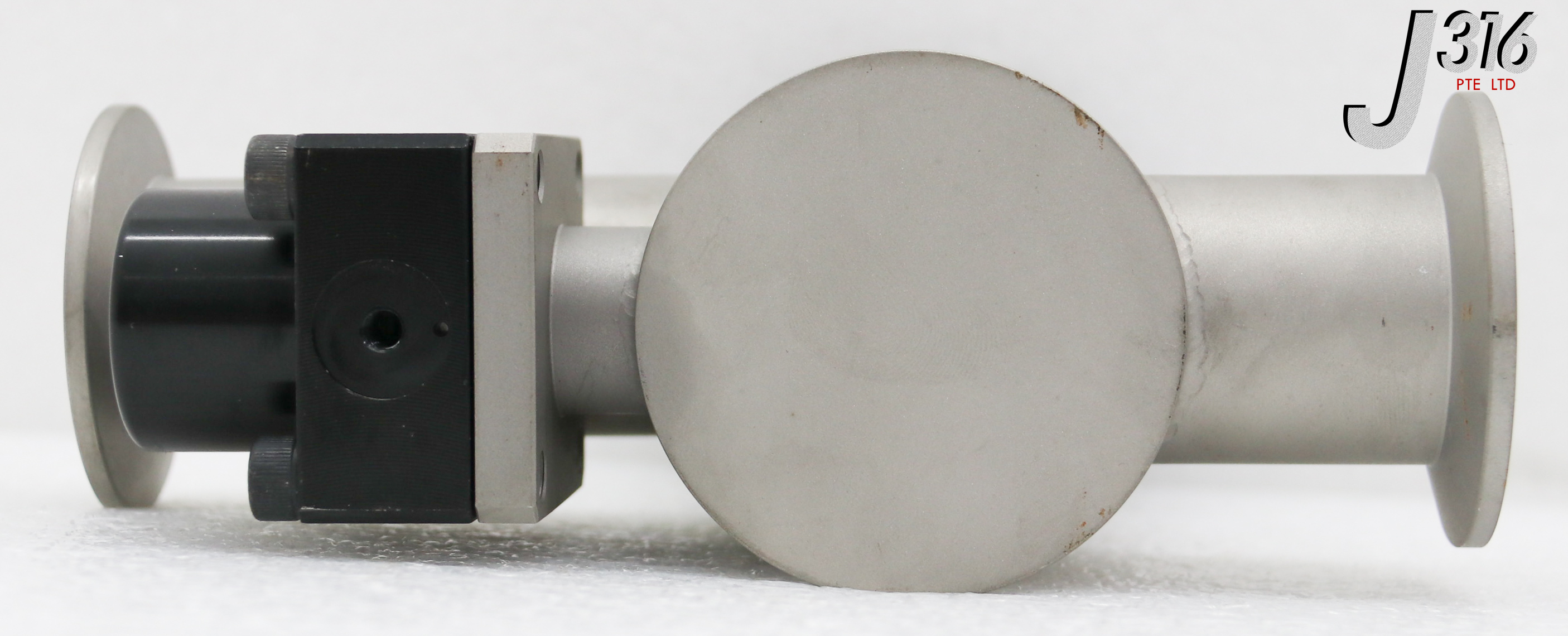 34338 MKS HV PNEUMATIC ANGLE VALVE, LAM 796-901039-001 L2-40-AK